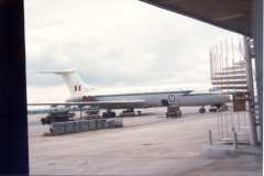 Hong-Kong-RAF-VC10-Kai-Tak-Airport-our-transport498